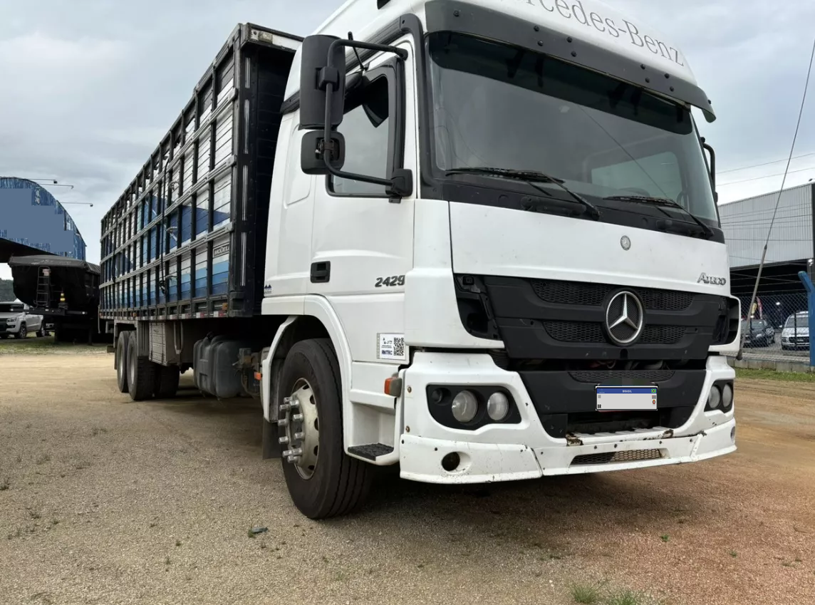 Mercedes-Benz Atego 2429 6x2 13/13