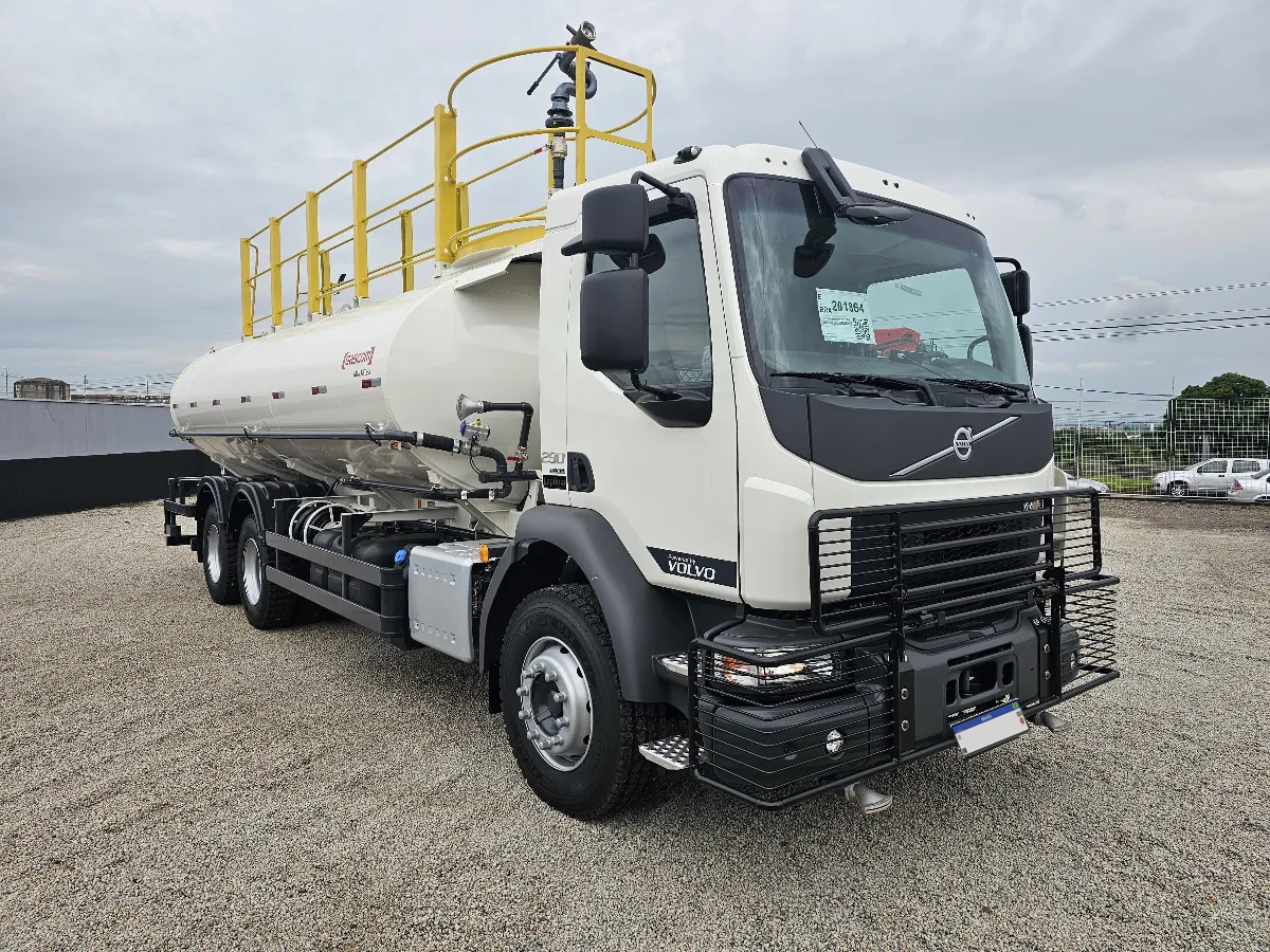 Volvo VM 290 6x4 25/25