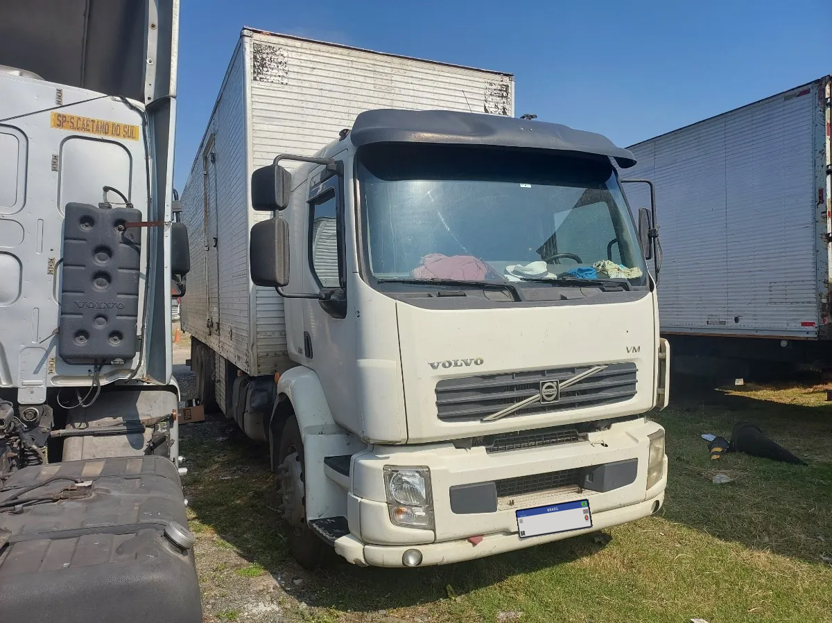 Volvo VM 260 6x2 11/11