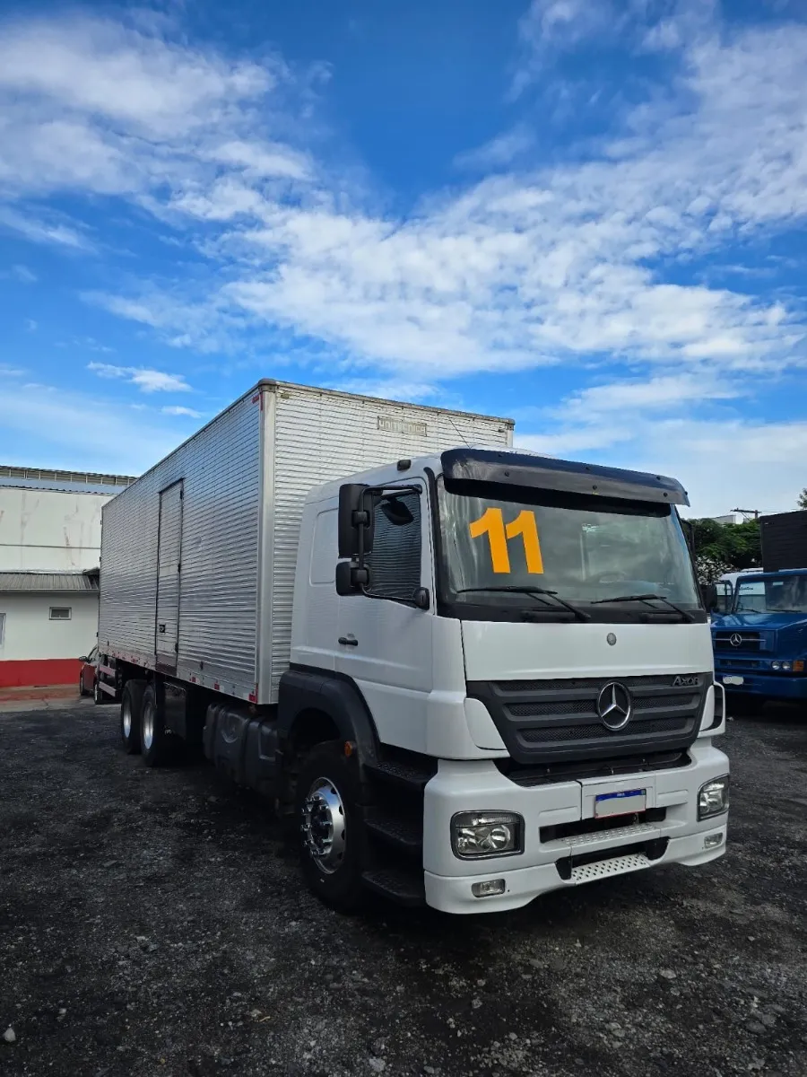 Mercedes-Benz Axor 1933 6x2 11/11